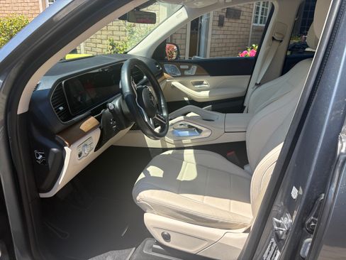 Used 2021 Mercedes-Benz GLE 350 4MATIC image 8