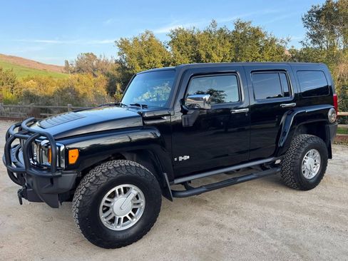 Used 2006 HUMMER H3 image 6
