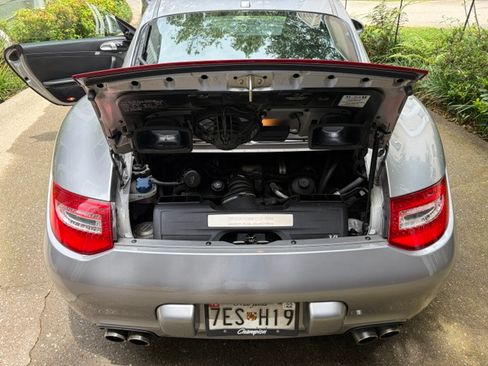 Used 2009 Porsche 911 Carrera 4S AWD/4WD image 13