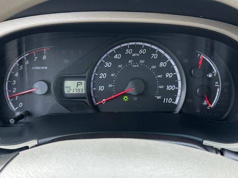 Used 2014 Toyota Sienna LE image 12