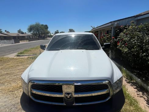 Used 2019 RAM 1500 Classic SLT image 5