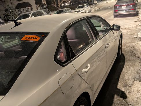 Used 2015 Volkswagen Passat 1.8T S image 6