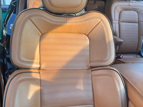 Used 2021 Lincoln Aviator Black Label w/ Dynamic Handling Package image 10