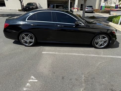 Used 2018 Mercedes-Benz E 300 image 17
