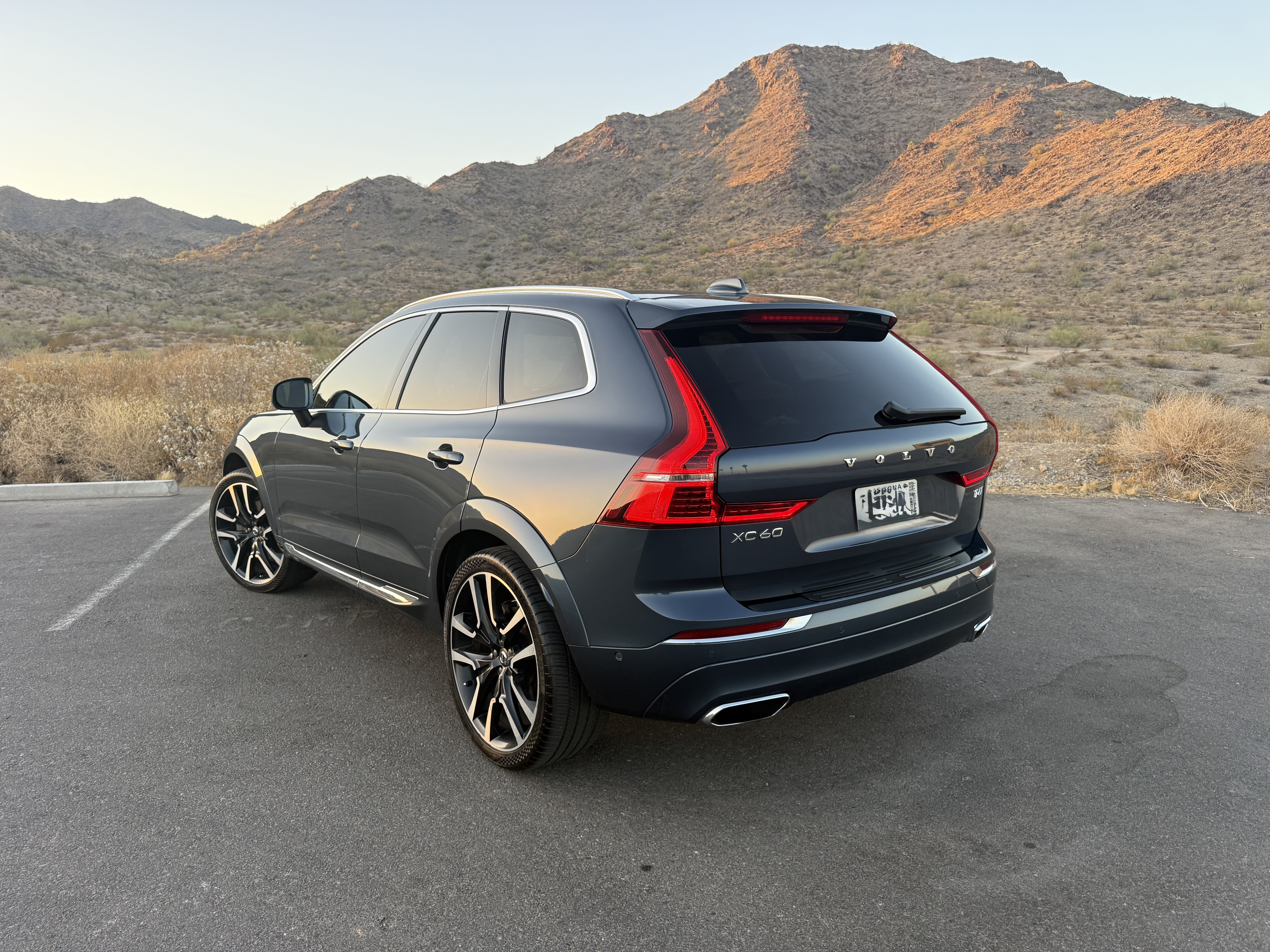 Used 2021 Volvo XC60 T6 Inscription AWD/4WD image 13
