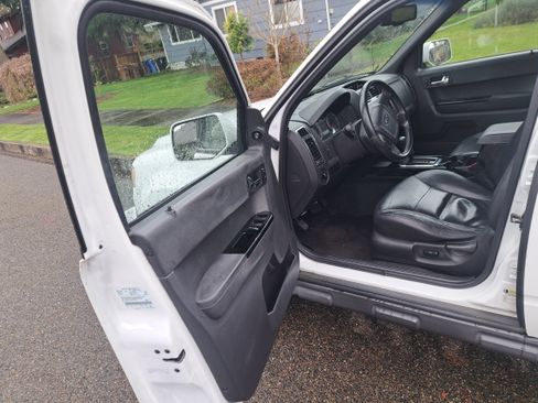 Used 2008 Ford Escape Limited image 21