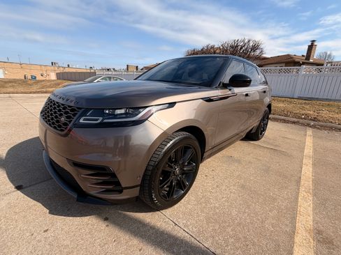 Used 2018 Land Rover Range Rover Velar R-Dynamic SE image 1