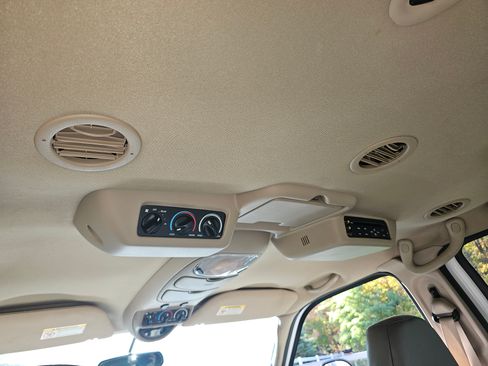 Used 2003 Ford Excursion Eddie Bauer image 10