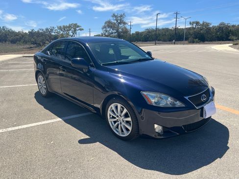 Used 2008 Lexus IS 250 image 4