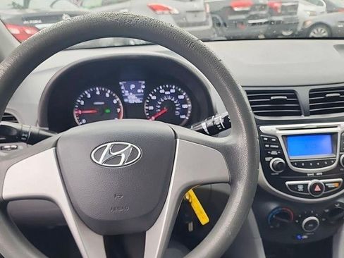 Used 2012 Hyundai Accent GLS FWD image 14