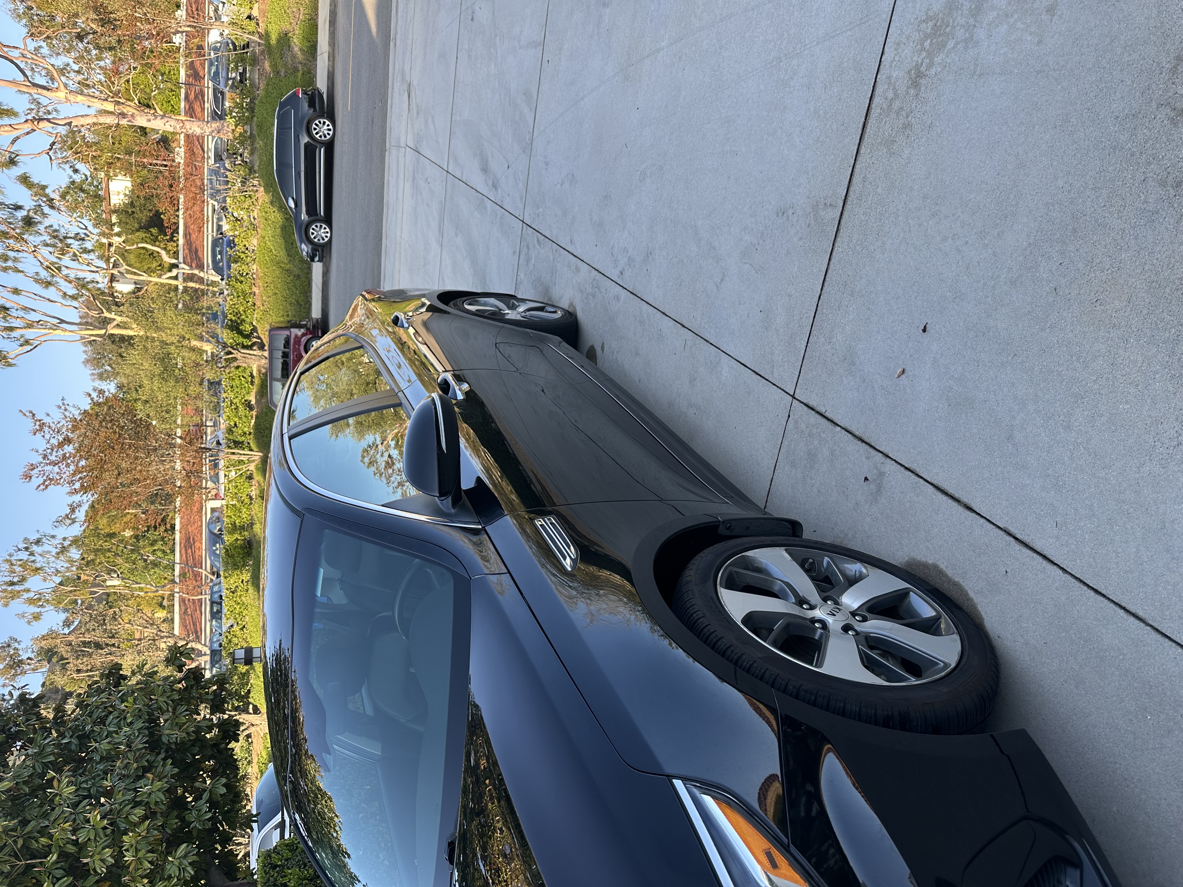 Used 2020 Kia Optima S FWD image 4