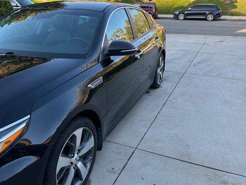 Used 2020 Kia Optima S FWD image 4