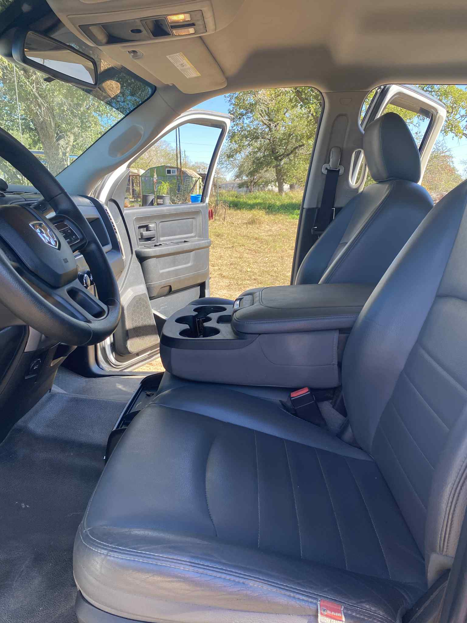 Used 2015 RAM 3500 Tradesman RWD image 6