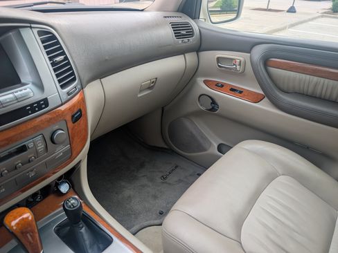 Used 2006 Lexus LX 470 4WD image 8