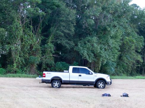 Used 2004 Ford F150 FX4 image 1