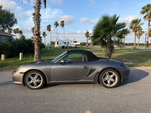 Used 2010 Porsche Boxster RWD image 6