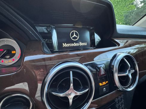 Used 2013 Mercedes-Benz GLK 350 4MATIC image 22