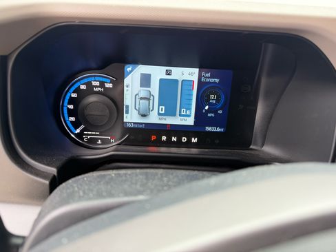 Used 2023 Ford Bronco Wildtrak image 2