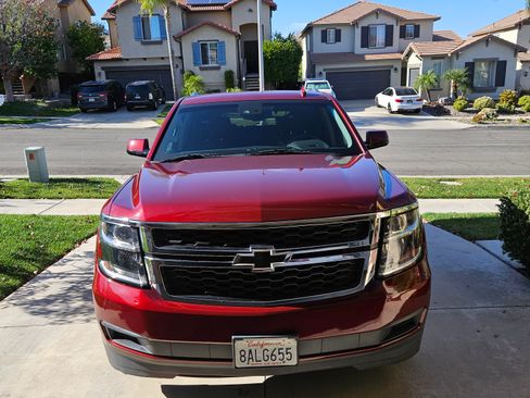 Used 2017 Chevrolet Tahoe LT image 2