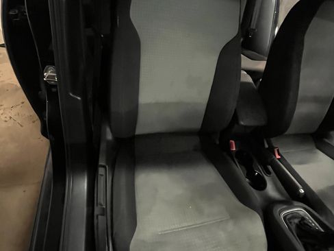 Used 2017 Volkswagen Jetta S image 10