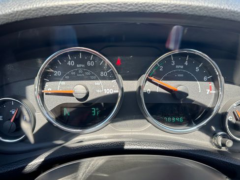 Used 2012 Jeep Wrangler Sahara w/ Connectivity Group image 17