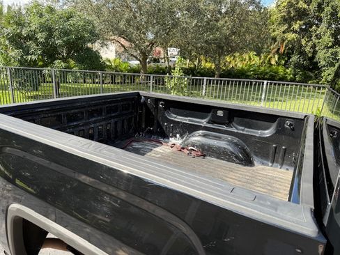 Used 2017 GMC Sierra 1500 SLT w/ SLT Premium Package image 11