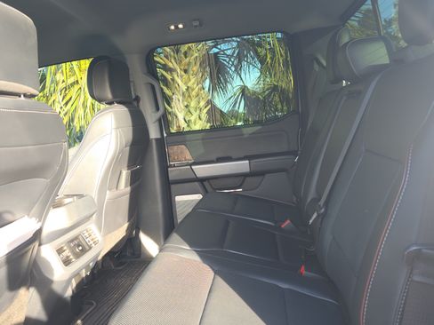 Used 2024 Ford F350 Lariat w/ Lariat Ultimate Package image 11