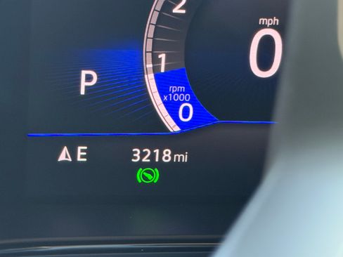 Used 2023 Volkswagen Taos SE w/ Panoramic Sunroof Package AWD/4WD image 1