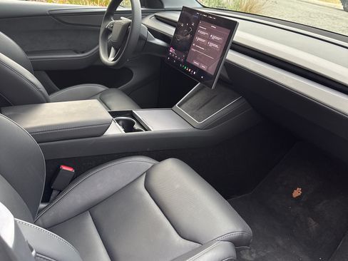 Used 2026 Tesla Model Y Performance AWD/4WD image 10
