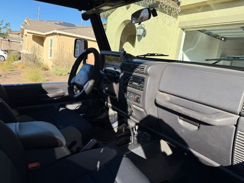 Used 2002 Jeep Wrangler X image 11