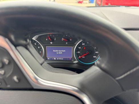 Used 2022 Chevrolet Traverse LT image 6