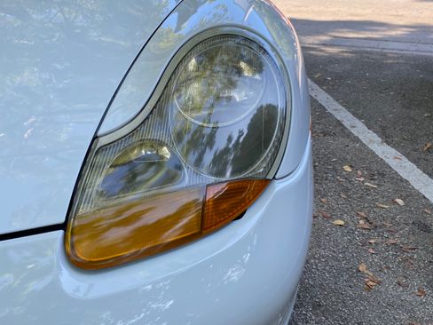 Used 1999 Porsche Boxster RWD image 27