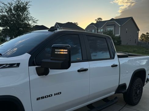 Used 2024 Chevrolet Silverado 2500 LT w/ Z71 Sport Edition image 4