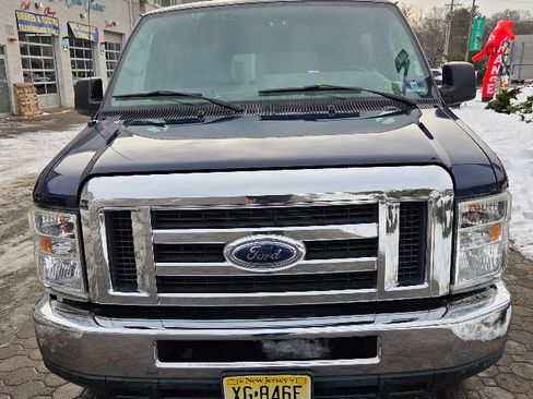Used 2012 Ford E-150 and Econoline 150 Wagon w/ Interior Upgrade Pkg image 5
