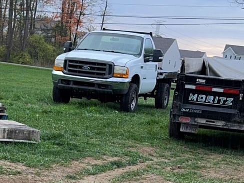 Used 2001 Ford F350 4x4 Regular Cab Super Duty image 1