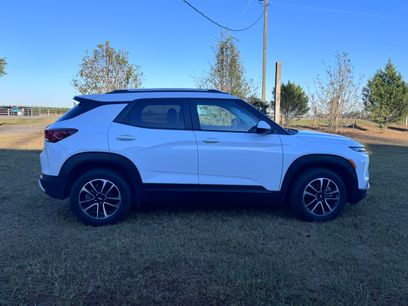 Used 2024 Chevrolet TrailBlazer LT w/ Driver Confidence Package
