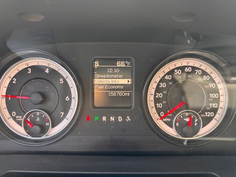 Used 2015 RAM 1500 Express image 2