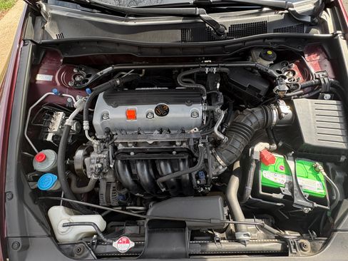 Used 2011 Honda Accord EX-L image 9