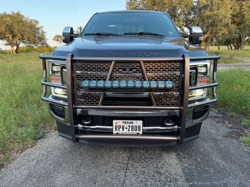 Used 2022 Ford F350 King Ranch w/ King Ranch Ultimate Package image 2