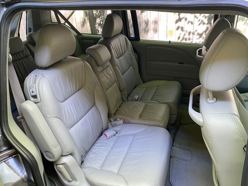 Used 2010 Honda Odyssey EX-L image 10