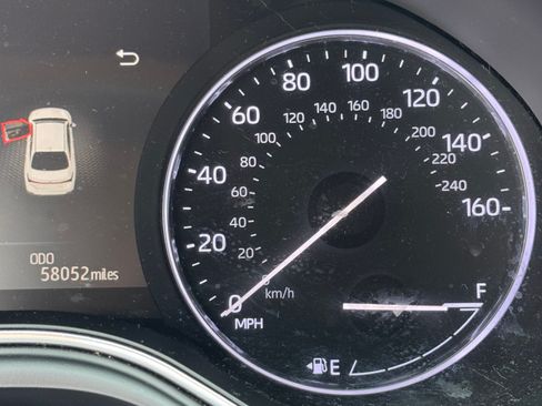 Used 2019 Toyota Avalon XLE image 12