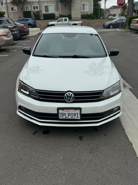 Used 2016 Volkswagen Jetta Sport w/ Lighting Package FWD image 8