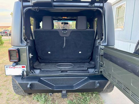 Used 2015 Jeep Wrangler Sport w/ Quick Order Package 23S AWD/4WD image 12