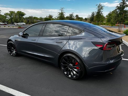 Used 2023 Tesla Model 3 Performance AWD/4WD image 2