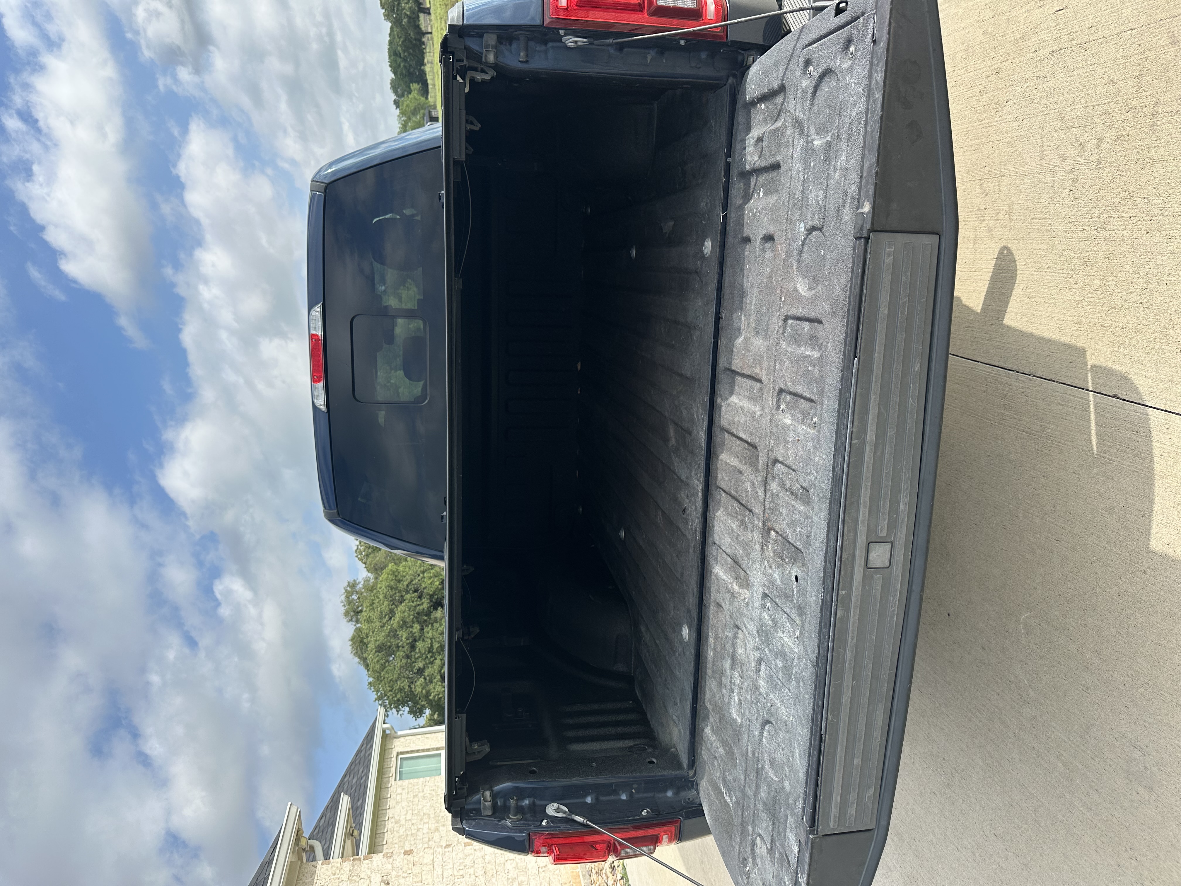 Used 2016 Ford F150 Platinum w/ Equipment Group 701A Luxury AWD/4WD image 6
