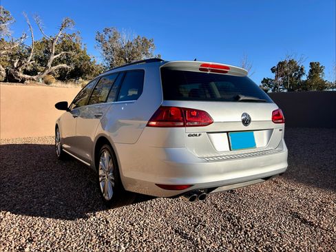 Used 2015 Volkswagen Golf TDI SE image 12