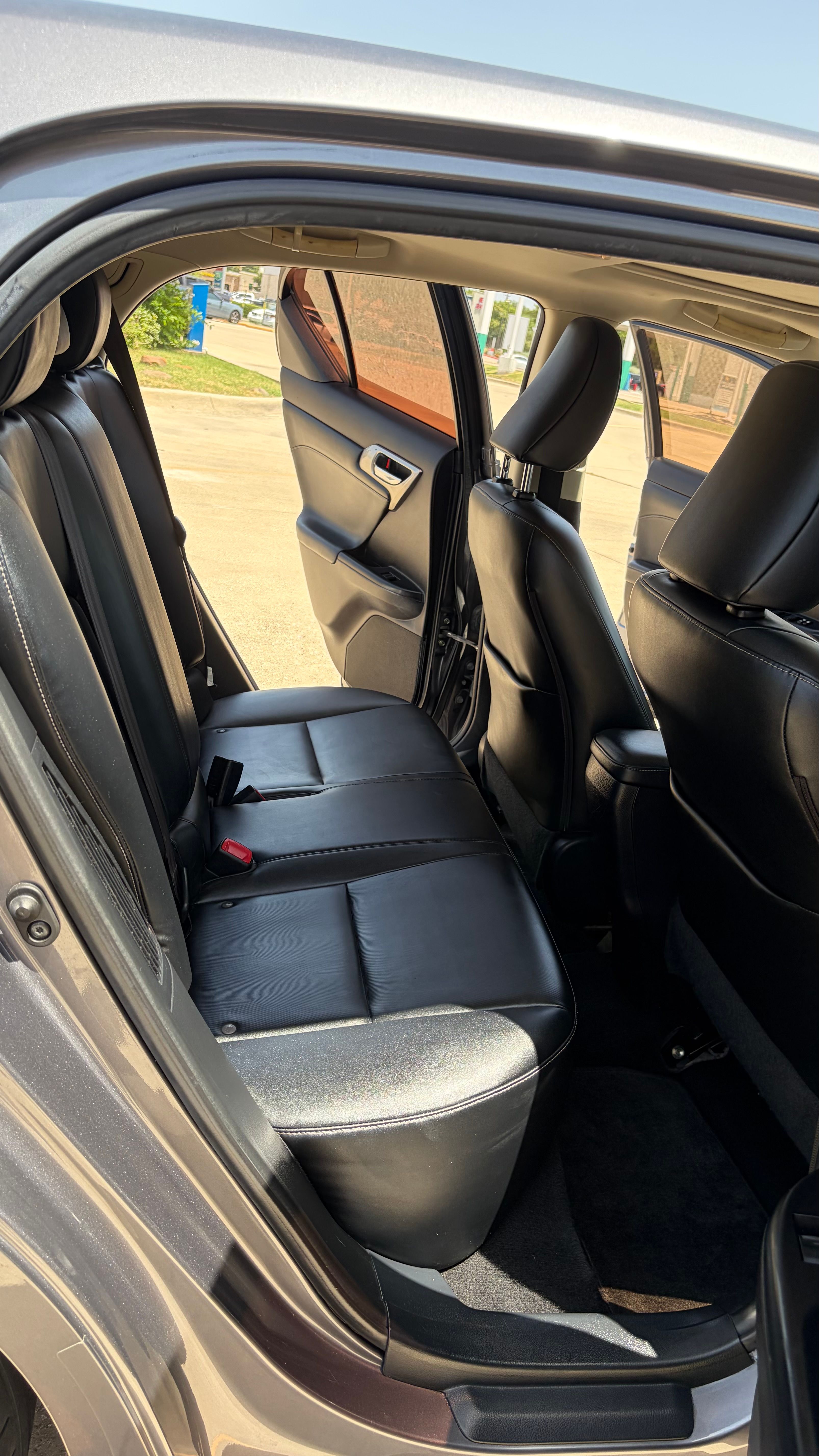 Used 2014 Lexus CT 200h w/ Seat Comfort Package FWD image 19