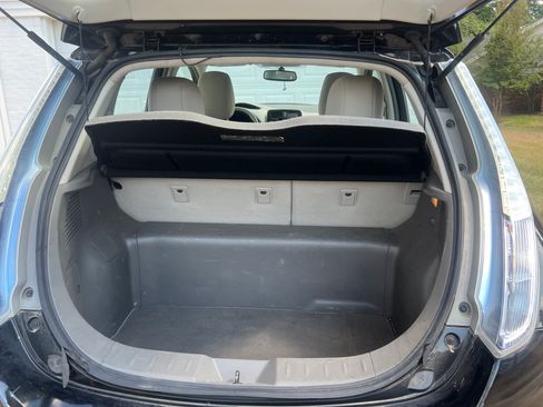 Used 2012 Nissan Leaf SL FWD image 11