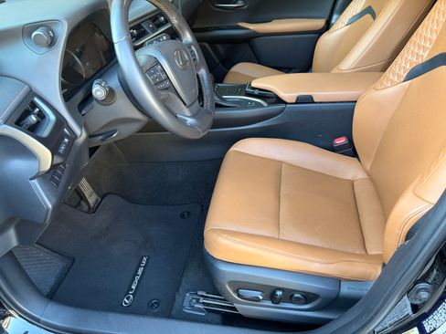 Used 2020 Lexus UX 250h w/ Premium Package AWD/4WD image 20