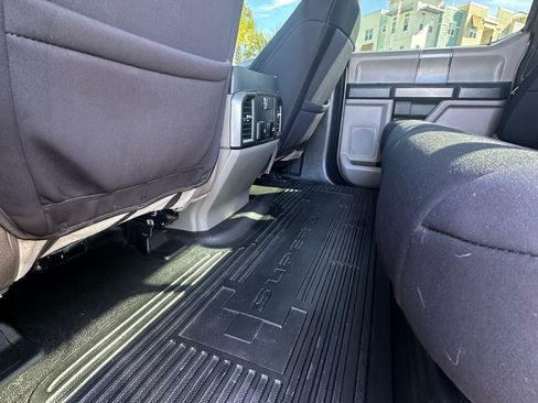 Used 2022 Ford F250 XLT w/ XLT Premium Package image 10